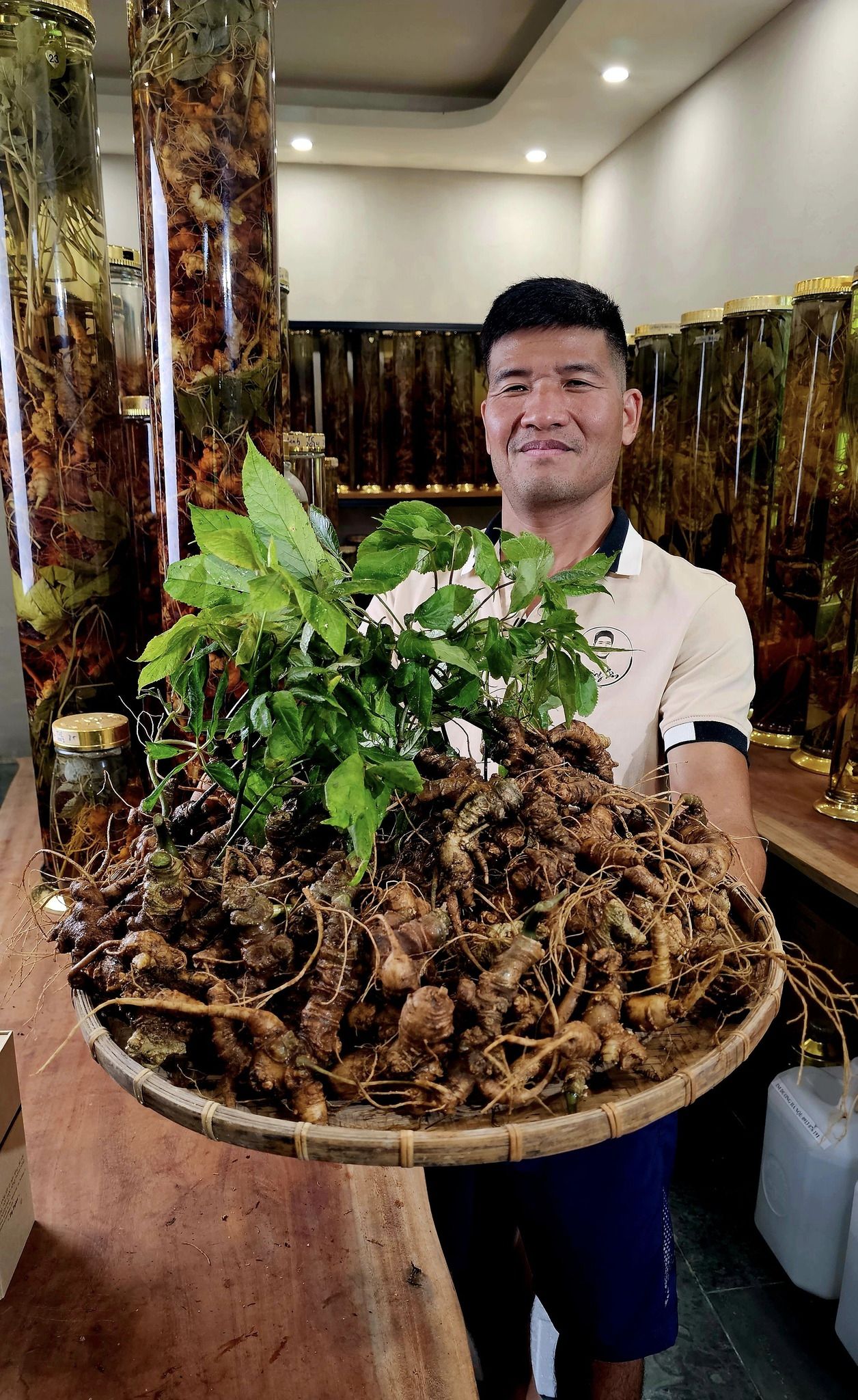 sam lai chau nha bao pham ngoc duong