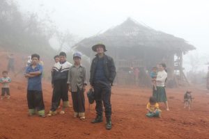 Thiên đường của tôi: Tìm bình yên giữa những bản Mông xa xôi 2 tim binh yen giua ban mong xa xoi pham ngoc duong